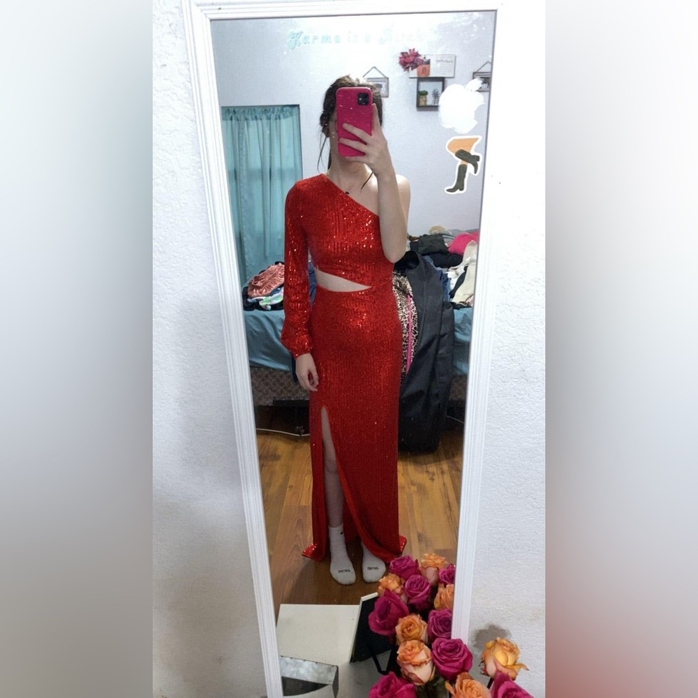 Faeriesty Red Sequins Prom Dress